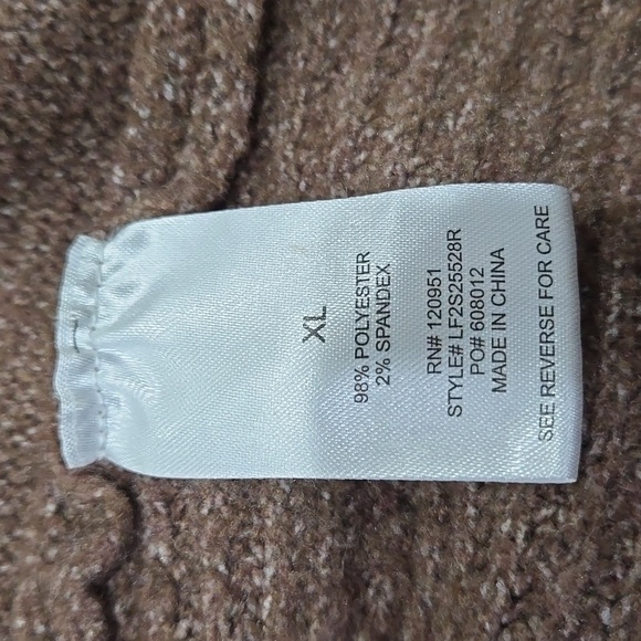 Olive + Oak sweater - Picture 4 of 4